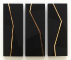 Susanne Werdin, 8 Dreiecke, 8 Vierecke + 1 Fünfeck, 2013, Acryl und Gold auf Holz, 3-teilig, 47 x 56 cm