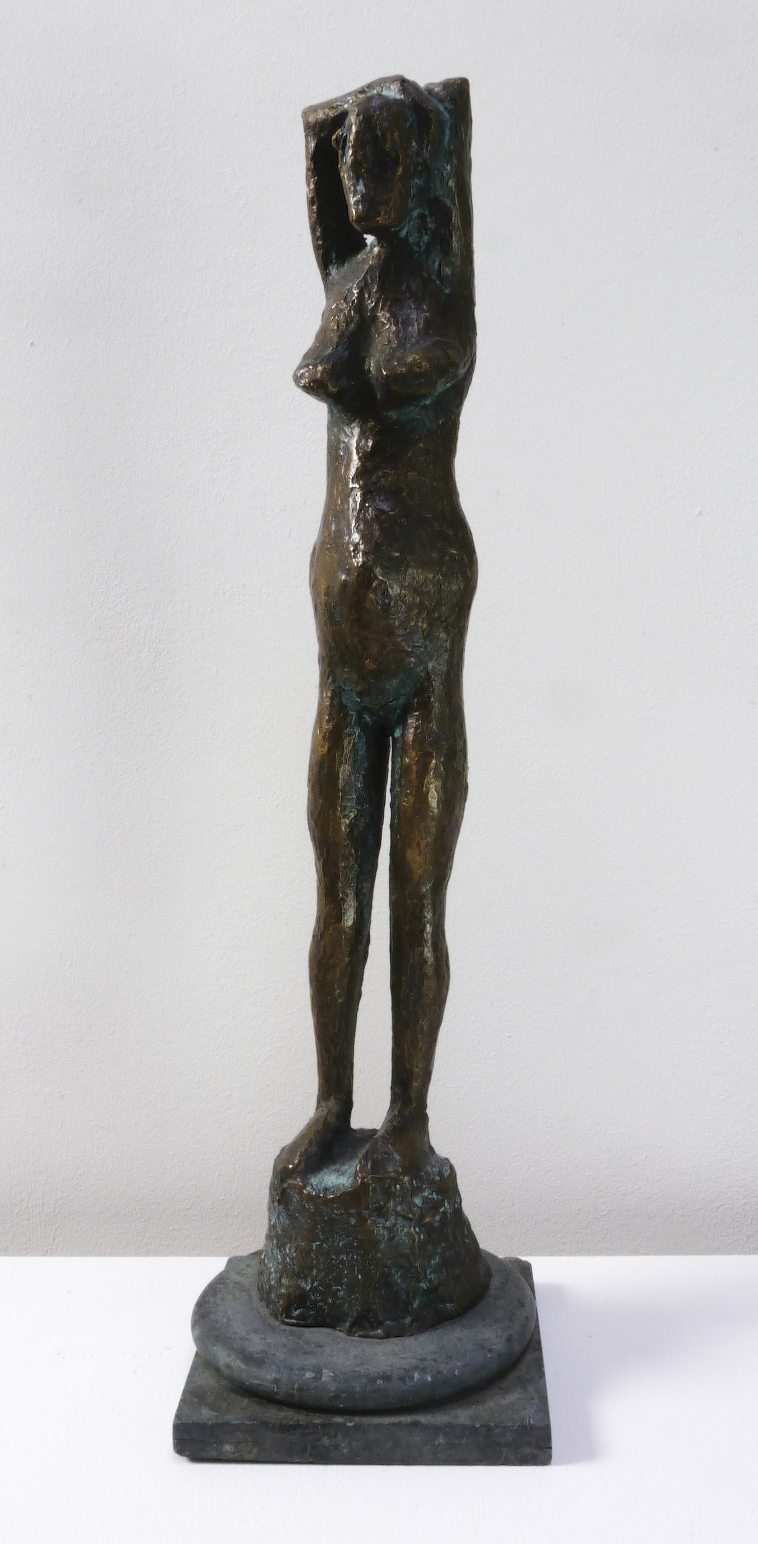 Klaus Drechsler – „Mädchen mit erhobenen Armen“