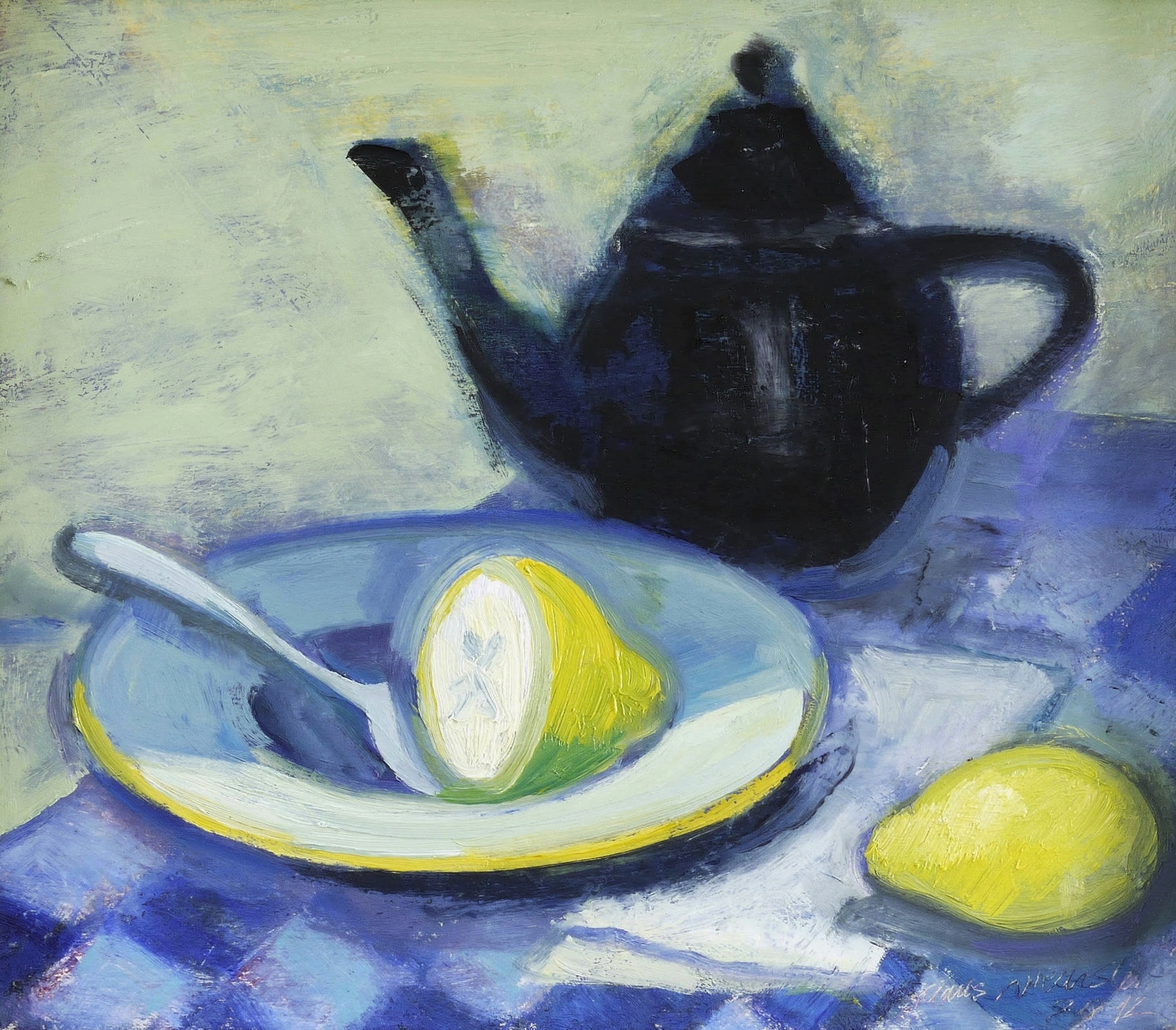 Stillleben mit schwarzer Teekanne